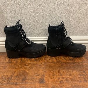 Steve Madden boots only worn twice!